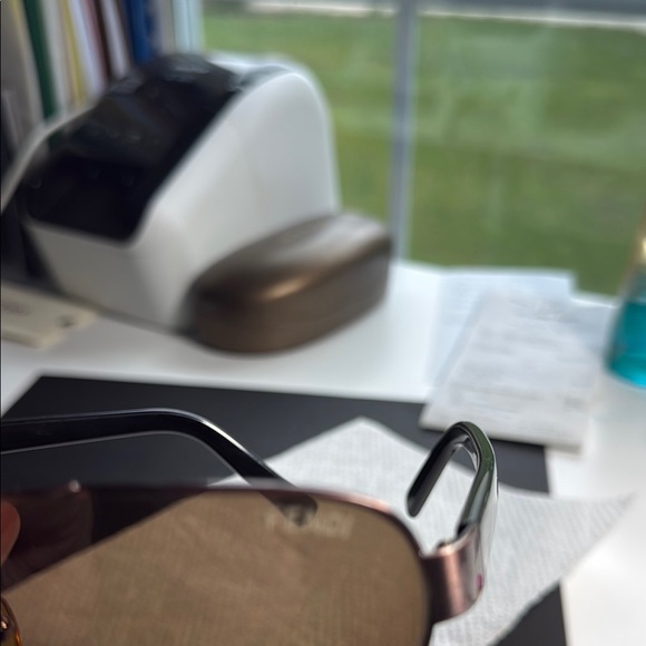 Fendi Brown Sunglasses FS398M - Picture 4 of 7